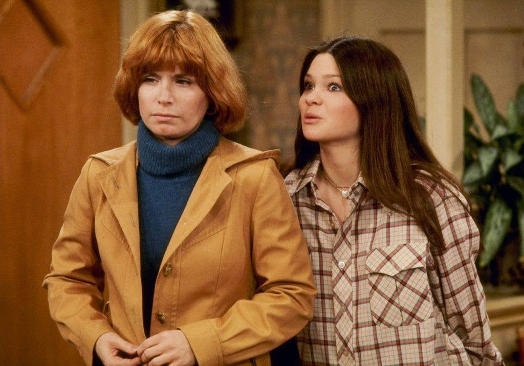 Bonnie Franklin, left, and Valerie Bertinelli, right, in One Day at a Time