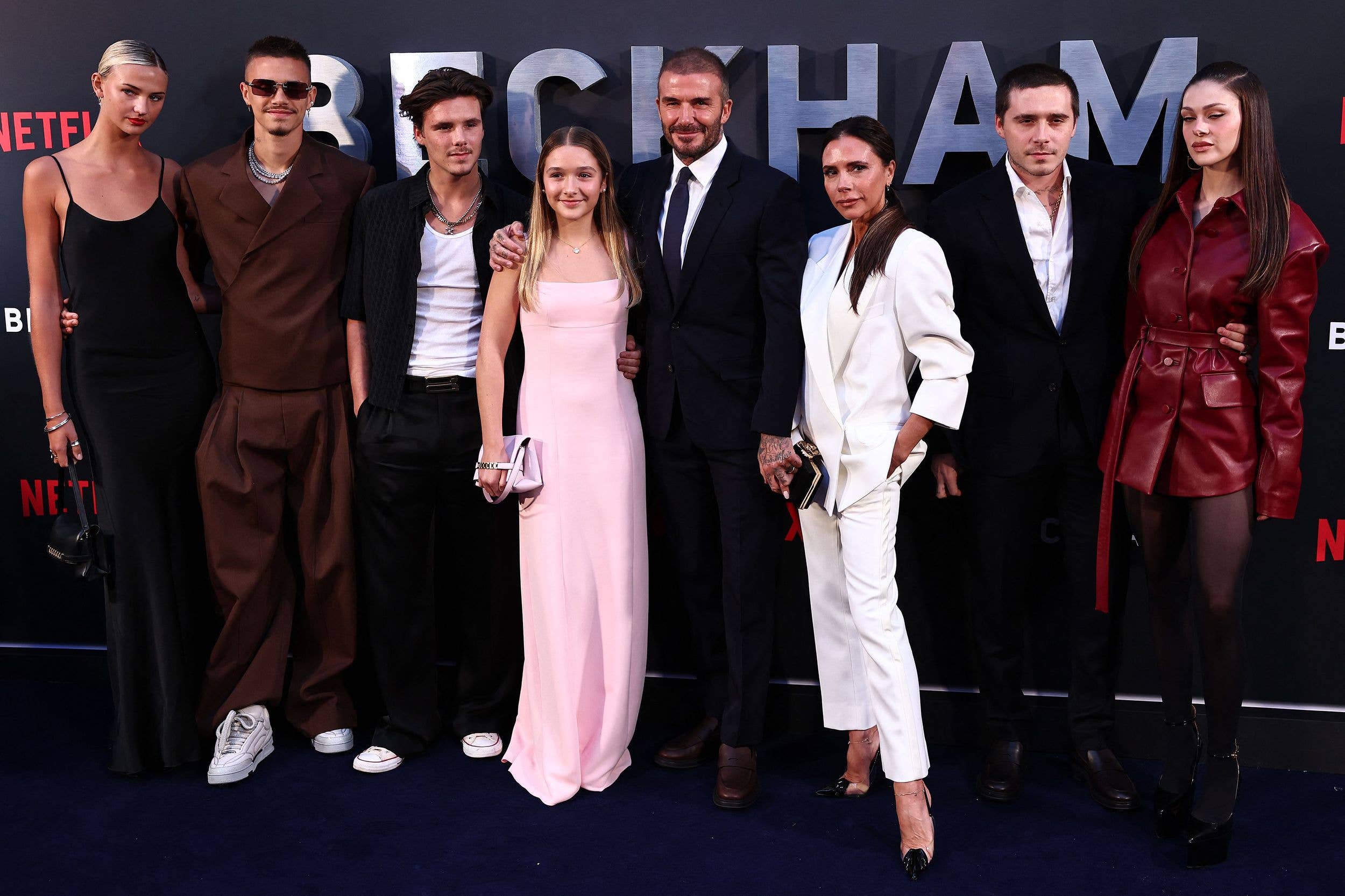 (L-R) Mia Regan, Romeo Beckham, Cruz Beckham, Harper Beckham, David and Victoria, Brooklyn Beckham and Nicola Peltz