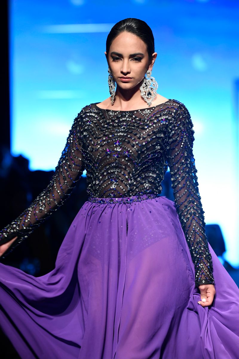 She started modeling as a teenager, competed in Miss Teen Perú and later came close to winning the country's major national crown when she finished first runner-up at Miss Peru 2024.