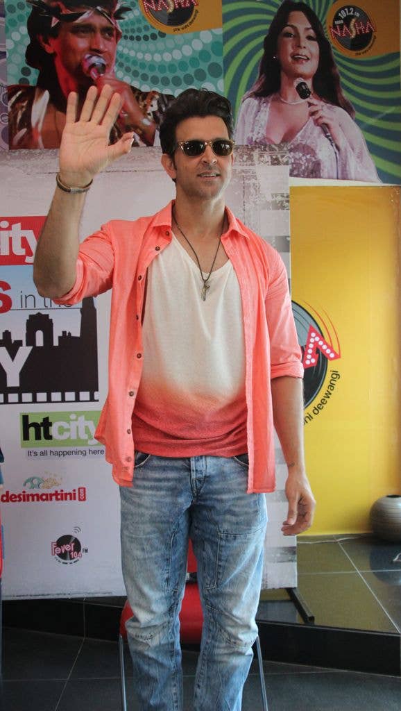 hrithik roshan hand