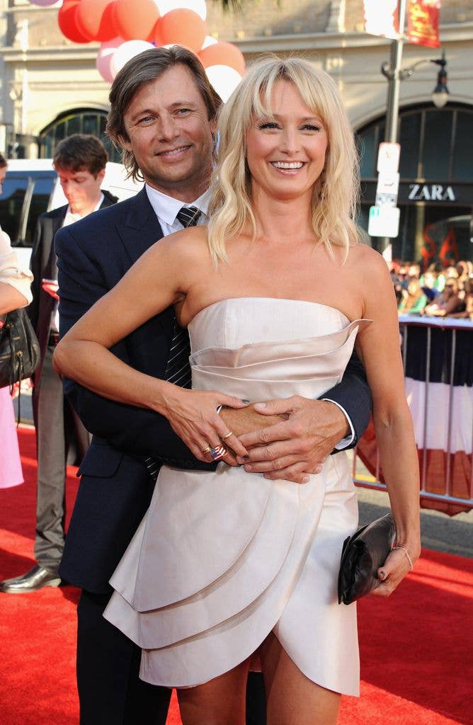 Actors Grant Show and Katherine LaNasa attend the Los Angeles premiere of "The Campaign" at Grauman's Chinese Theatre on August 2, 2012 in Hollywood, California. (Photo by Mark Sullivan/WireImage)