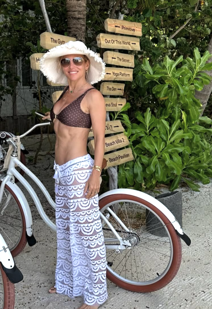 Elsa Pataky shared a collection of holiday photos from The Maldives