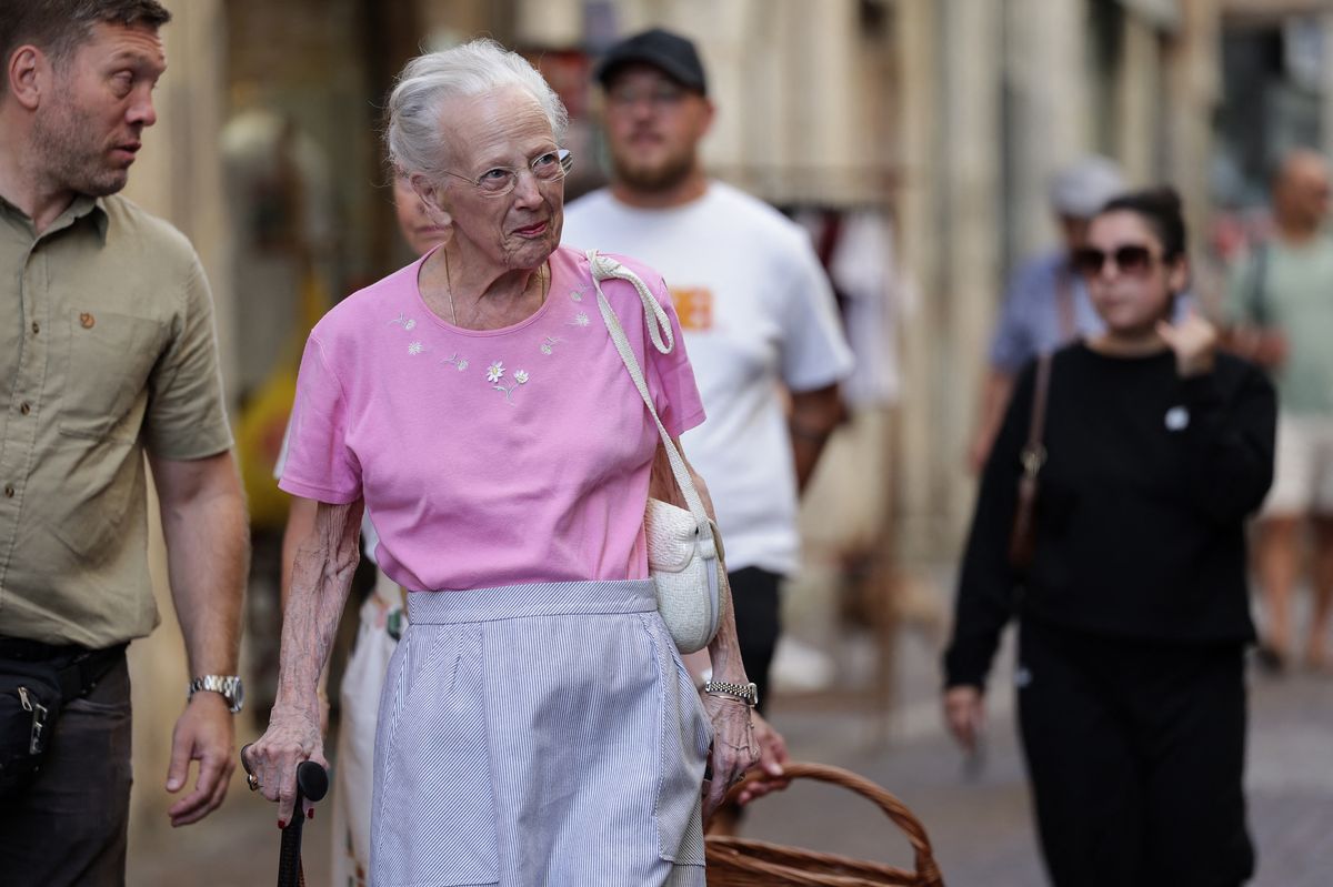 Queen Margrethe’s difficult year continues as she is hospitalized for third time
