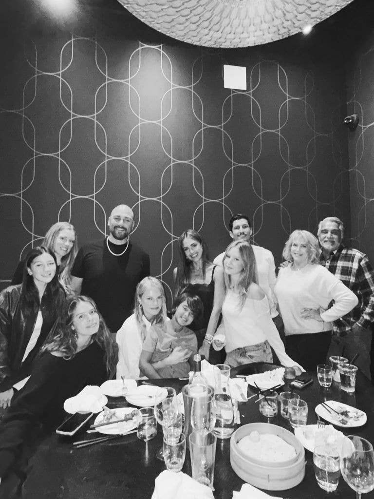 Black and white picture of Jessica Alba and family 
