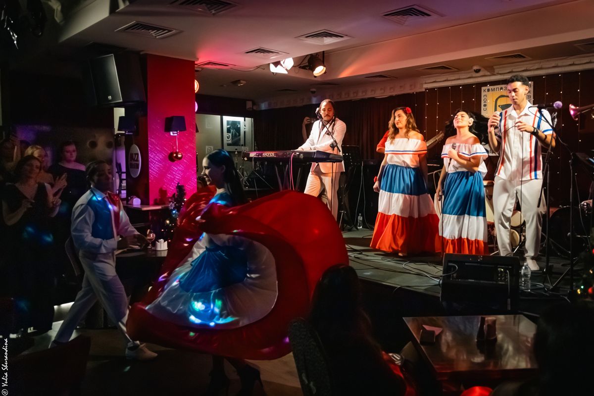 The concert was organized as part of events commemorating 80 years of diplomatic relations between the Dominican Republic and Russia.