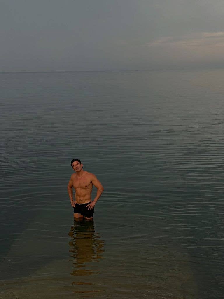 Orlando Bloom posing for a photo, shared via Instagram