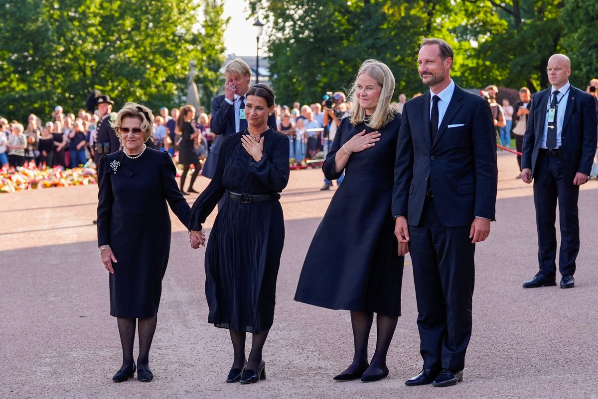 Queen Sonja, Princess Märtha Louise, Queen Mette-Marit and King Haakon upon their arrival at the Royal Palace in Oslo