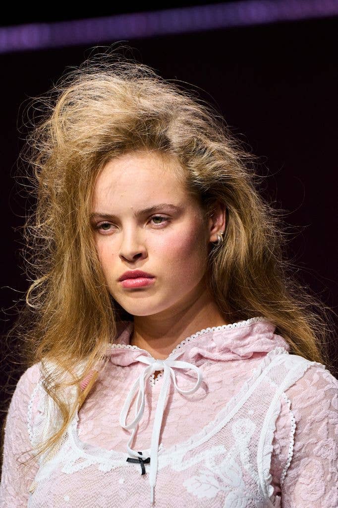 model with messy hair