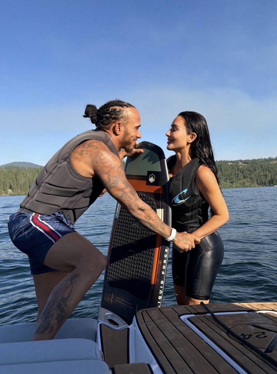 Les cà là britàs en vacances Les cà là britàs en vacances Kim Kardashian et Lewis Hamilton PUBLICATIONxINxGERxAUTxSUIxONLY Copyright: xKCSx