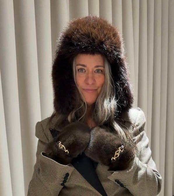 The faux fur pieces already in Becky's basket