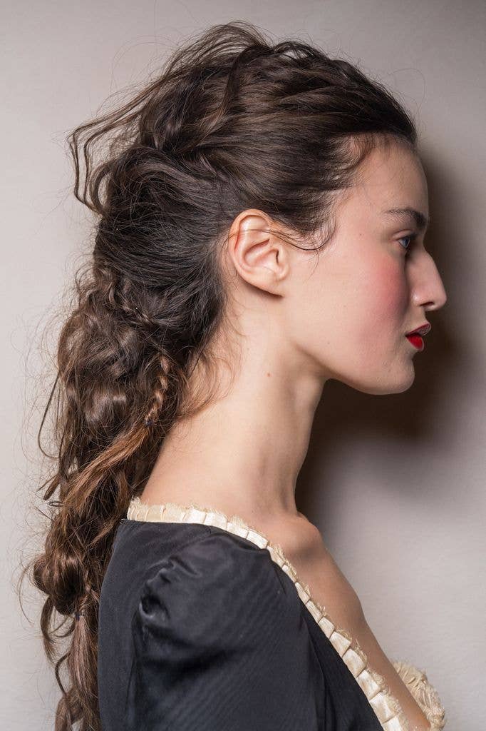 model with messy hair