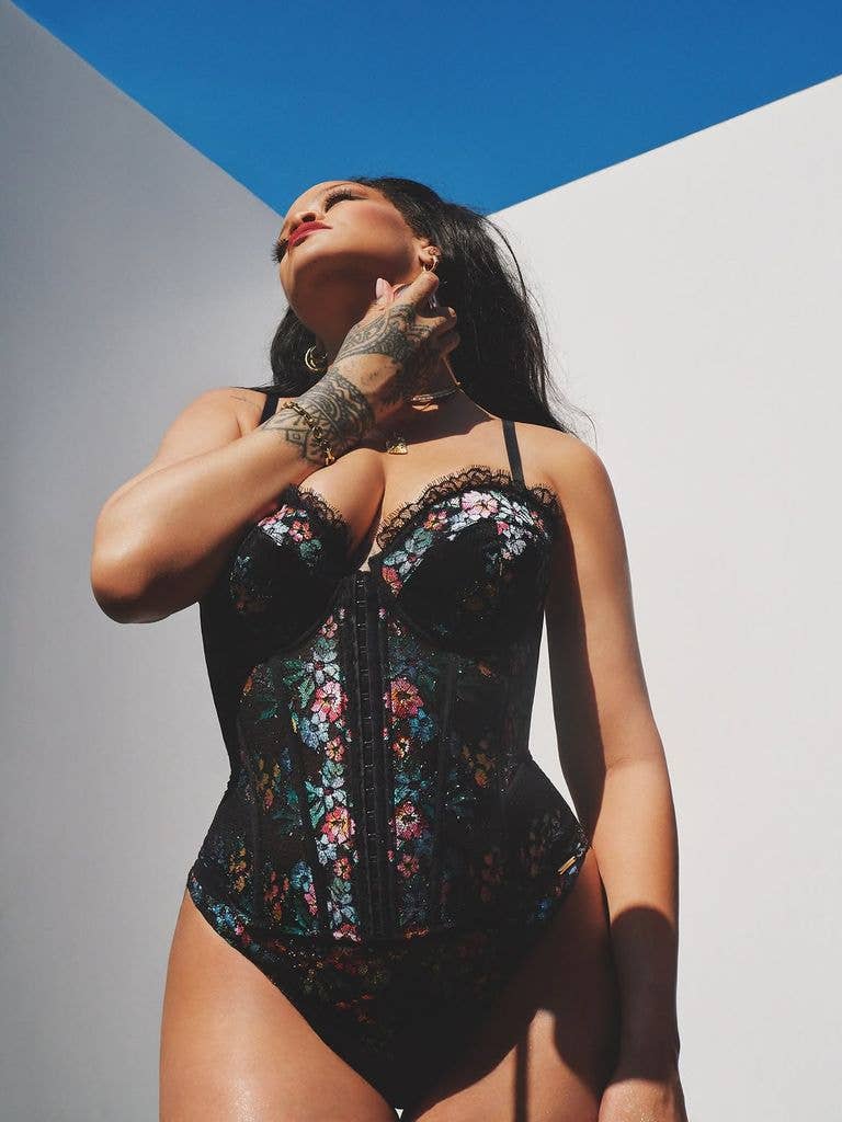 Rihanna showcased her famous curves