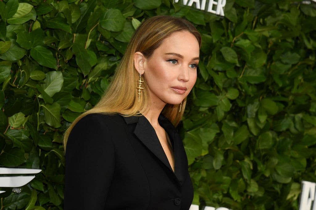 jennifer lawrence gotham awards black dress