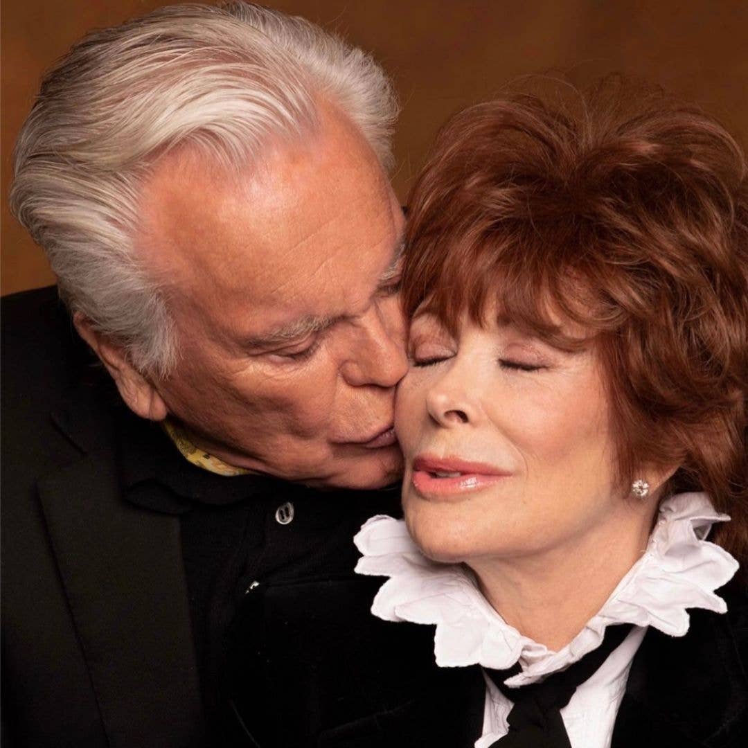 Robert Wagner kisses wife Jill St John on the cheek