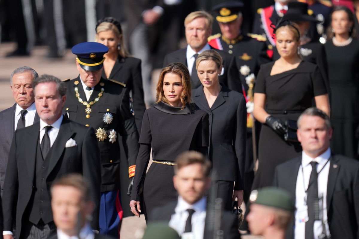 Queen Rania of Jordan arrives in Oslo as royals from around the world gather to bid farewell to King Harald.