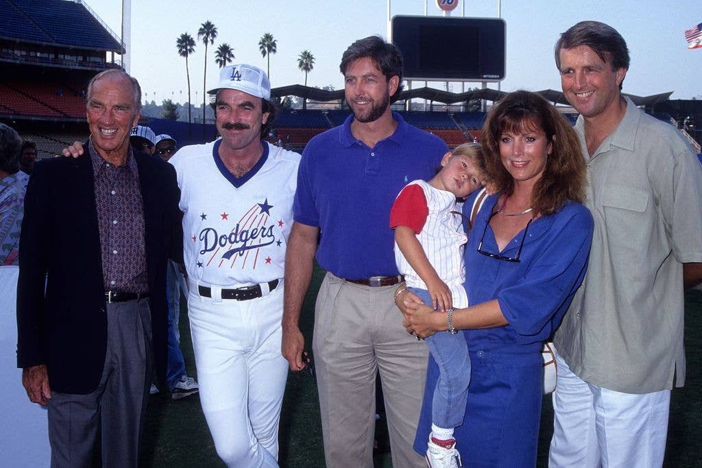 Actor Tom Selleck, father Robert, brother Daniel, sister Martha and son Logan and brother Robert Jr. attend the 35th Annual "Hollywood Stars Night" Celebrity Baseball Game on August 22, 1992 at Dodger Stadium in Los Angeles, California. (Photo by Ron Galella, Ltd./Ron Galella Collection via Getty Images) 