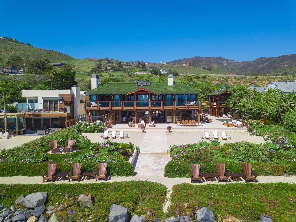 pierce brosnan keeley shaye smith malibu home