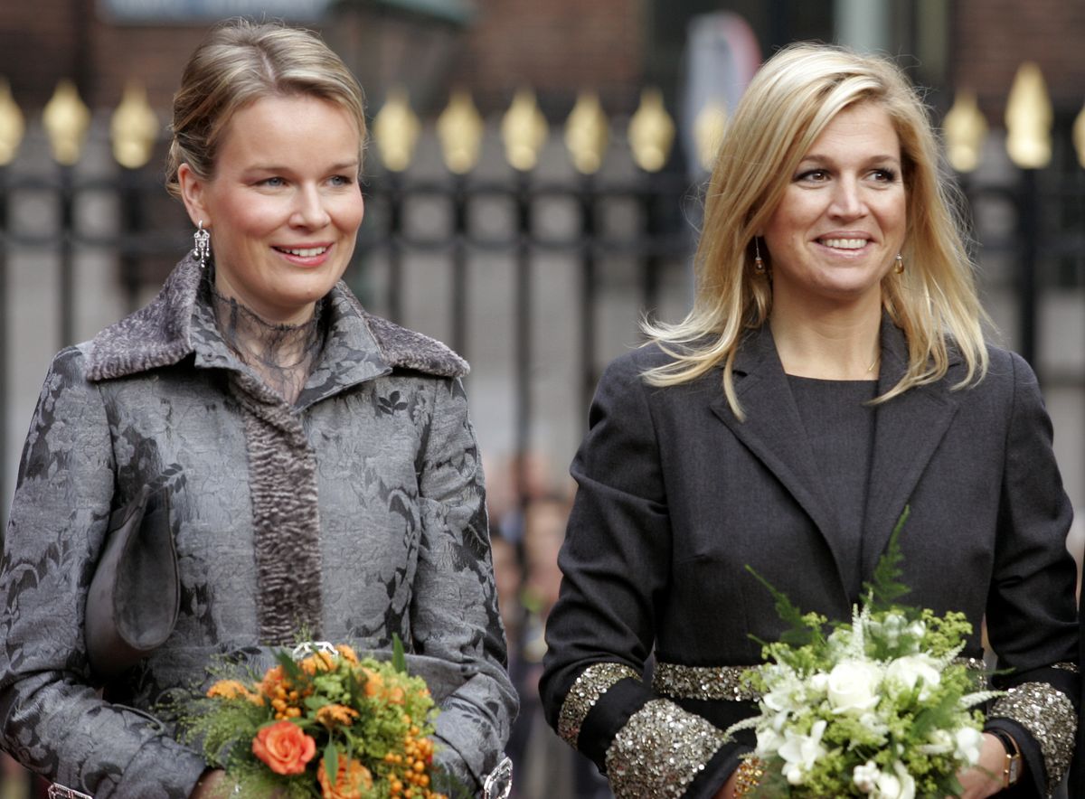 Long before they became queens, Mathilde and Máxima had already formed a close friendship, pictured together at the Mauritshuis in The Hague in 2006.