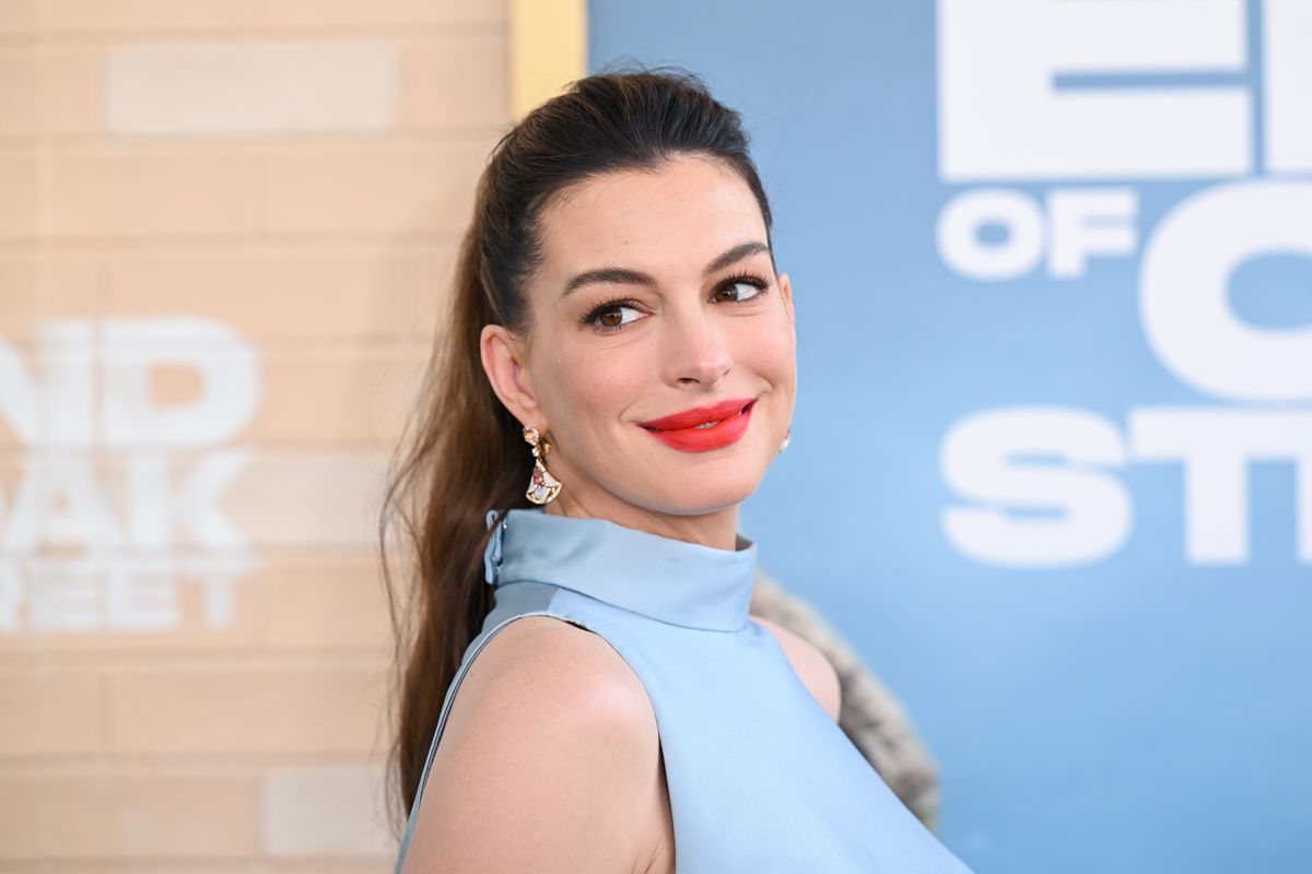 Anne Hathaway at "The End of Oak Street" world premiere