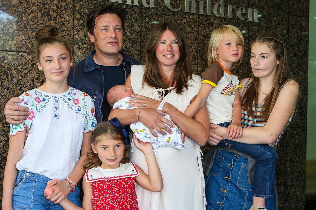 Jamie, Jools and their family pose in 2016