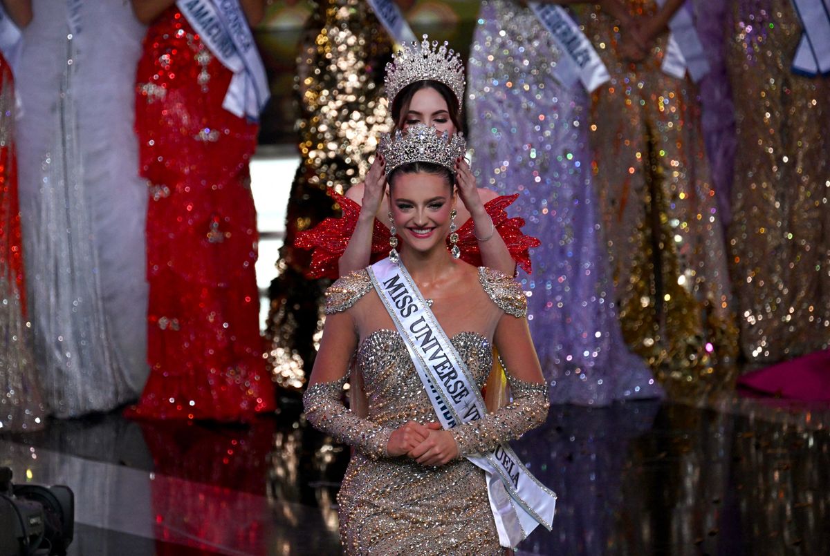 Clara Vegas is crowned as Miss Universe Venezuela during the Miss Venezuela beauty contest on December 4, 2025